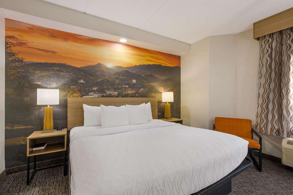 Clarion Pointe Sevierville-Pigeon Forge Pokoj fotografie